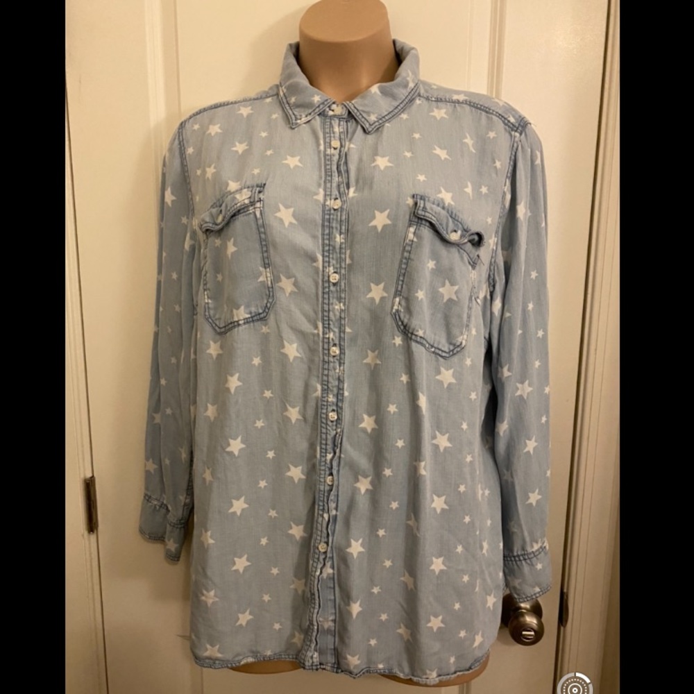 Lane Bryant Star Print Chambray Button Down Shirt